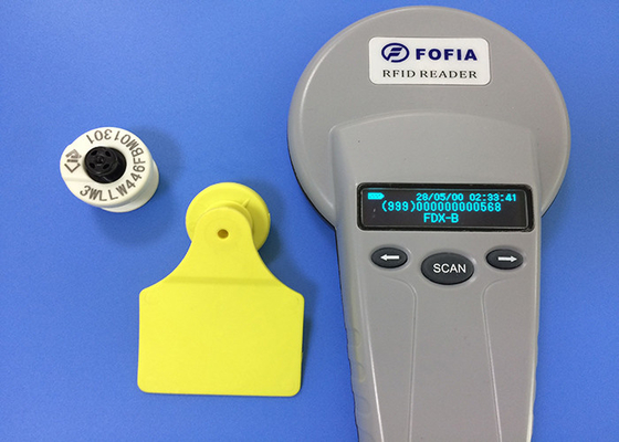 ICAR Certificate Animal RFID Ear Tag For Dogs / Cat , Environmentally Friendly
