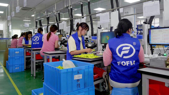 Çiftlik Hayvanları Yönetimi Özel RFID Elektronik Hayvan Kulak Etiketi Koyun İnek Domuz İzleme Kimlik Yönetimi