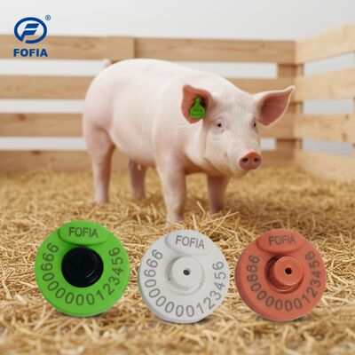 Domuzlar İnekler Koyunlar için Akıllı Çipli RFID Hayvan Elektronik Kulak Etiketi Çok Frekanslı Kimlik